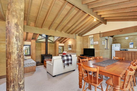 Bidgee Widgee - Hervey Bay Accommodation 2