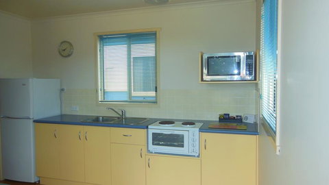 BIG4 Waters Edge Holiday Park - Hervey Bay Accommodation 3