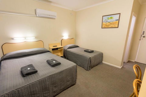 Billabong Motel - Hervey Bay Accommodation 2