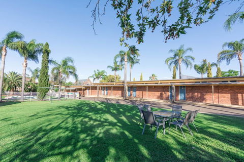 Billabong Motel - Hervey Bay Accommodation 0