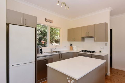 Bimbadeen - Comfortable Country Styled House! - Tourism Hervey Bay 3