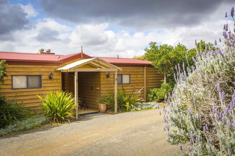 Bimbadeen Estate - Hervey Bay Accommodation 2