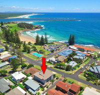 Bimbadeen Unit 3 - across from the beach - lift in complex - Hervey Bay Accommodation