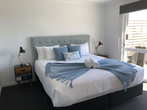 BINALONG BRAE @ Bay Of Fires Two Bedroom Both With Ensuites - Hervey Bay Accommodation 0