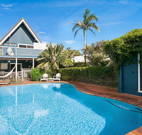 Birdsong Beach House - Hervey Bay Accommodation