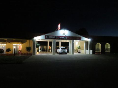 Bishops Lodge Narrandera - Hervey Bay Accommodation 1