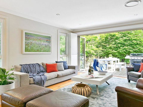 Bitola - Walk To The Village, Coffee And Pub - Tourism Hervey Bay 0