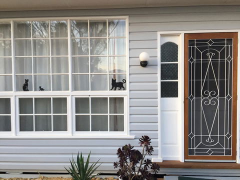 Black Cat Retreat Holiday Home - Tourism Hervey Bay 2