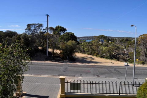 Black Duck - Hervey Bay Accommodation 3