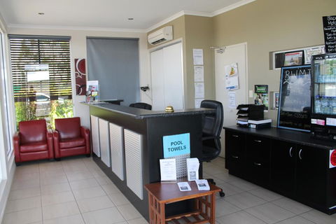 Blackwater Motor Inn - Tourism Hervey Bay 1