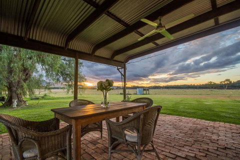 Blaxland's Cottage - Hervey Bay Accommodation 1