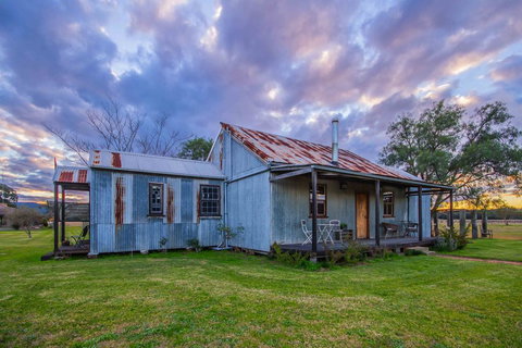 Blaxland's Cottage - Hervey Bay Accommodation 0