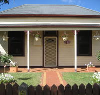Bloomsbury Cottage - Tourism Hervey Bay
