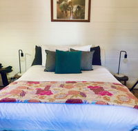 Blue Duck Cottage Village Comfort Fireplace - Hervey Bay Accommodation