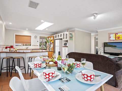 Blue Haze - Air Conditioned Comfort - Tourism Hervey Bay 0