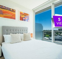 Blue Moon at Watson - Wifi - Gym - Pool - Cafe - Hervey Bay Accommodation