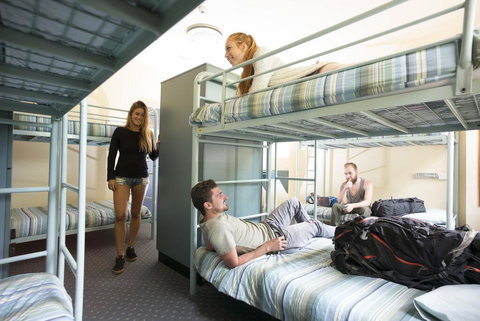 Blue Mountains YHA - Hervey Bay Accommodation 2