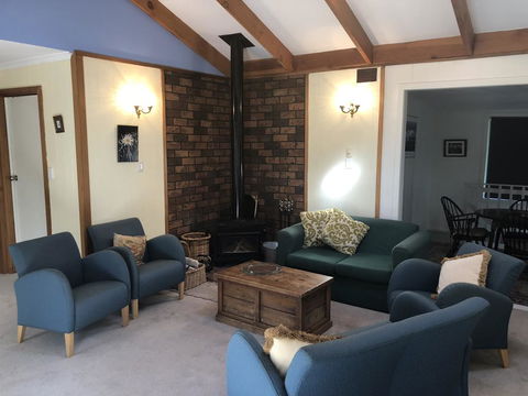Blue Range Cottage - Hervey Bay Accommodation 2