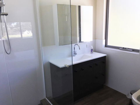 Blue Sky Apartment - Hervey Bay Accommodation 2