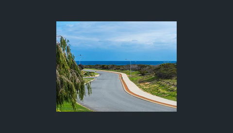 Blue Sky Escapes Beach House Ledge Point - Hervey Bay Accommodation 1