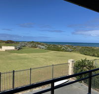 Blue Sky Escapes Seaview Apartment - Hervey Bay Accommodation