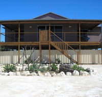 Blue Sky Escapes Sunset Oddes-sea - Hervey Bay Accommodation