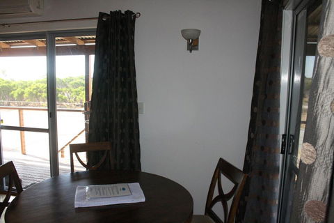 Blue Sky Escapes Sunset Oddes-sea - Hervey Bay Accommodation 3