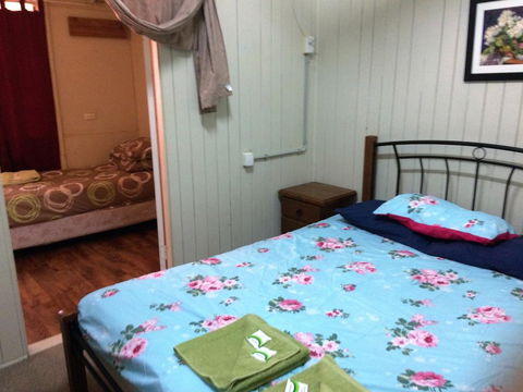 Bluff Hotel - Hervey Bay Accommodation 0