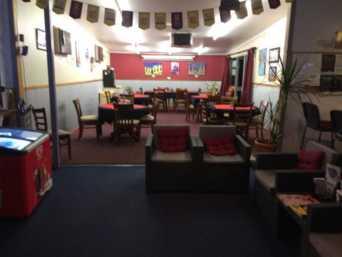 Bluff Hotel - Hervey Bay Accommodation 2