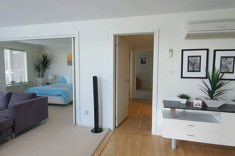 Boat Harbour Beach Luxury Villa - Hervey Bay Accommodation 3