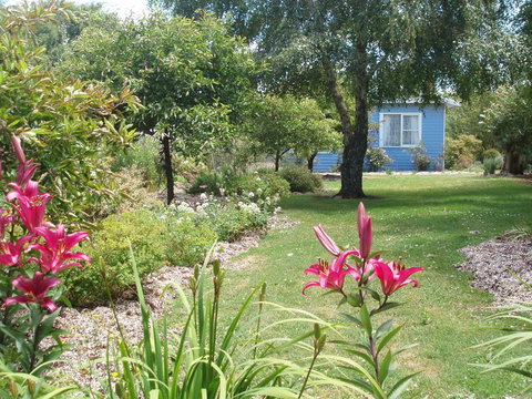 Boat Harbour Garden Cottages - Tourism Hervey Bay 1