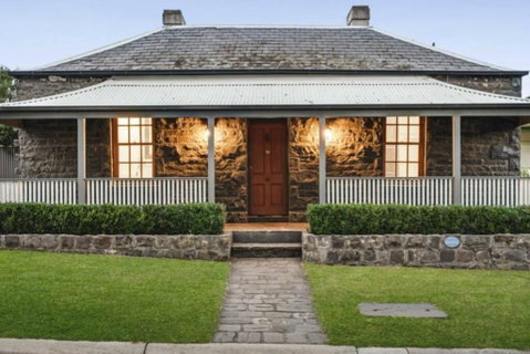 The Old Coach House C1850s Private Cottage - Hervey Bay Accommodation 0