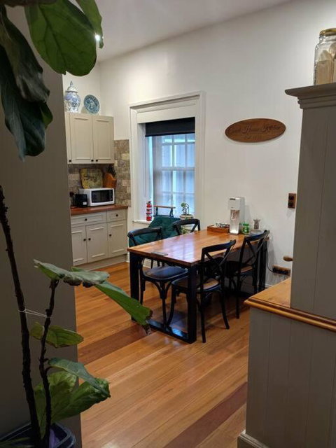 The Old Coach House C1850s Private Cottage - Hervey Bay Accommodation 2