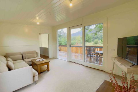 Tiny House At Gilderoy Valley Views - Hervey Bay Accommodation 3