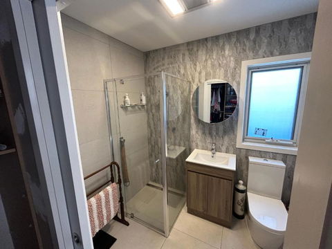 White On Wright - Hervey Bay Accommodation 3