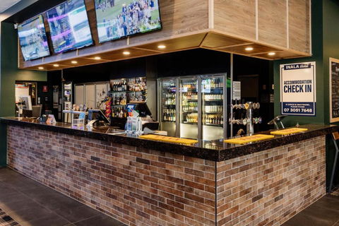 Inala Hotel - Hervey Bay Accommodation 1
