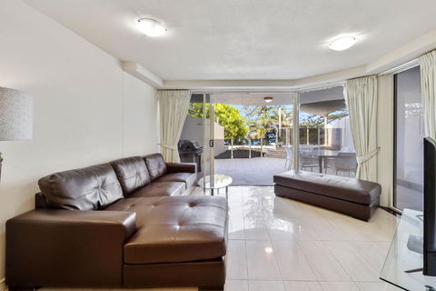 ZANZ205- Exclusive Outdoor Spa With Ocean Glimpses - Hervey Bay Accommodation 0