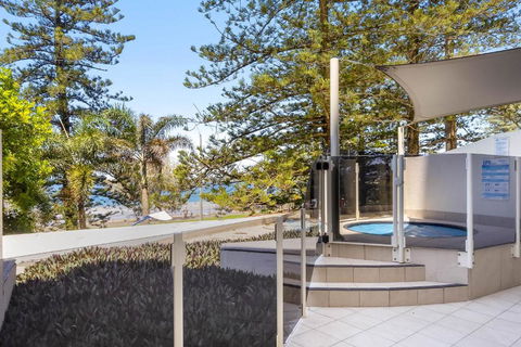 ZANZ205- Exclusive Outdoor Spa With Ocean Glimpses - Hervey Bay Accommodation 1