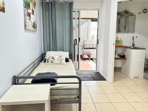 Zen Escape Guest House- Zen Garden Tiny Home, Nooky Studio - Hervey Bay Accommodation 2