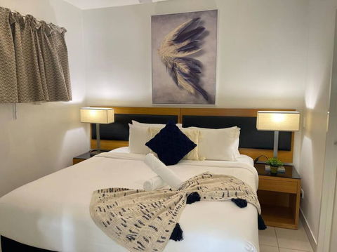 ZEN OCEAN BLISS - Cozy 2-BR/2-BA Sea View Retreat - Hervey Bay Accommodation 1