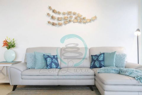 ZEN POINT PENTHOUSE 3-BR Executive W/front Retreat - Hervey Bay Accommodation 2
