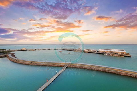 ZEN POINT PENTHOUSE 3-BR Executive W/front Retreat - Hervey Bay Accommodation 1