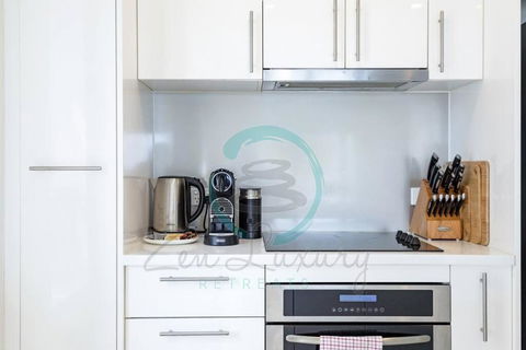 ZEN SUNSHINE - COZY 2-BR/2-BA OCEAN VIEW RETREAT - Hervey Bay Accommodation 1