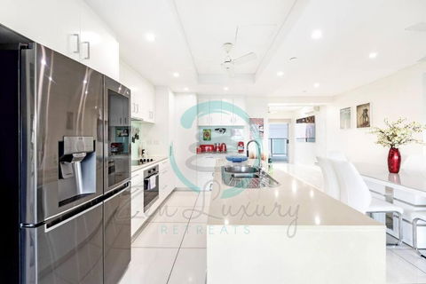 ZEN Tree Blossom: 3-BR Luxury Apt Near Waterfront - Hervey Bay Accommodation 2