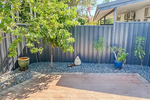 ZEN GARDEN - COZY 2-BR + Modern Design W/ Aircon - Hervey Bay Accommodation 2