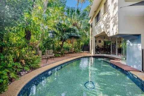 Zen Serene Seascape - Family Pool - BBQ - Markets - Hervey Bay Accommodation 0