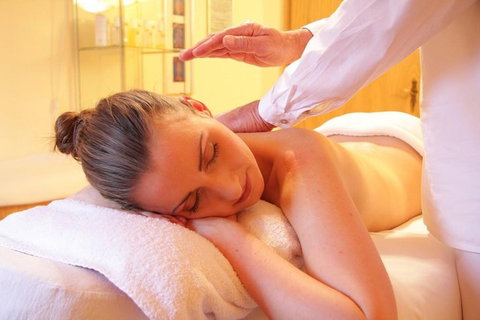 Massage (relaxation, Deep Tissue, Whole Body,sports Etc.)by Male Therapist - Hervey Bay Accommodation 1