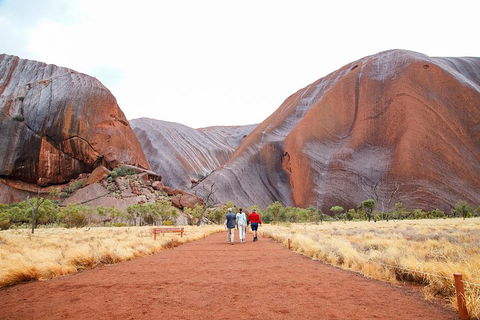 2-Day Uluru (Ayers Rock) And Kata Tjuta Trip From Alice Springs - Hervey Bay Accommodation 1