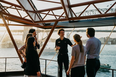 Sydney Shore Excursion: Sydney Opera House Walking Tour - Hervey Bay Accommodation 4