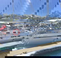 Sailing Curlew Escape on Moreton Bay - Hervey Bay Accommodation